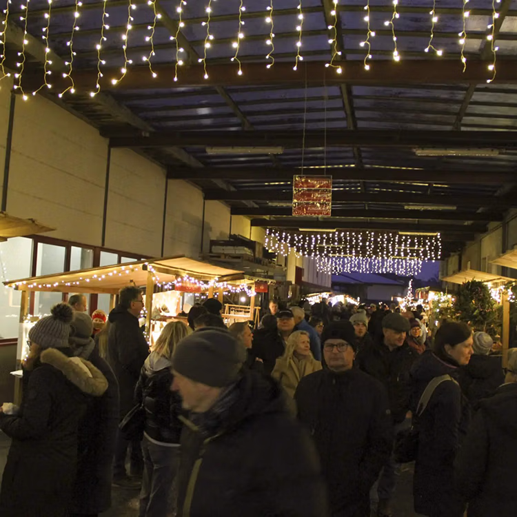 Weihnachtsmarkt «Alte Bürsti» - Oberentfelden